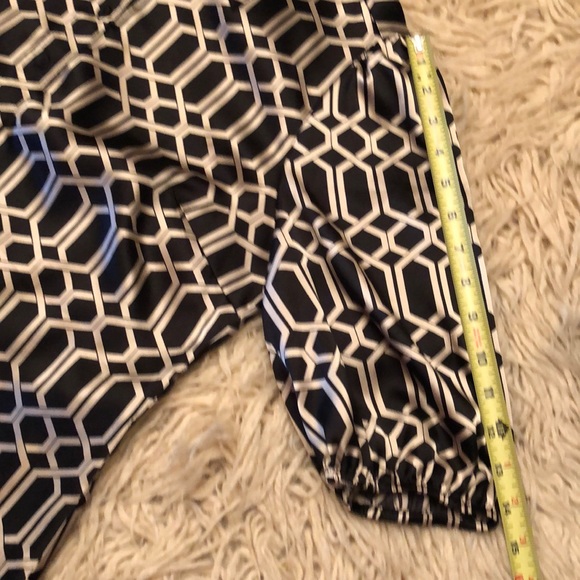 Like New-3/4 Button Front Blouse-Black&Pewter-S 10 - Picture 9 of 12